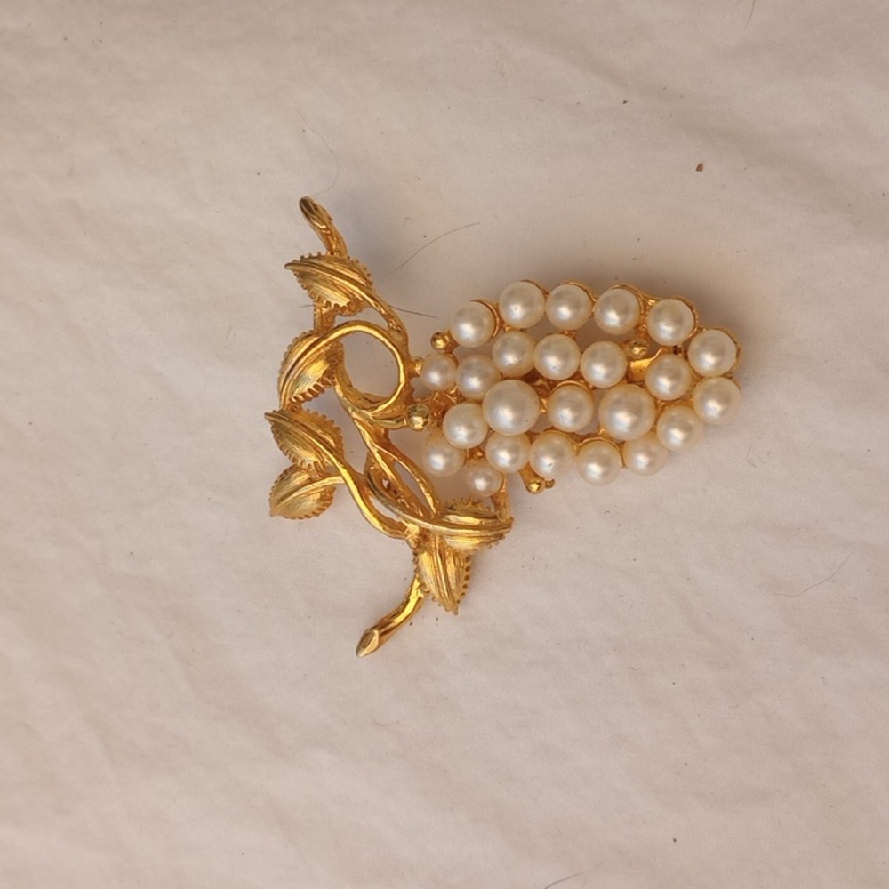 Vintage Elegant Gold and Faux Pearl Brooch Grapes Lapel Pin Quiet Luxury Casual